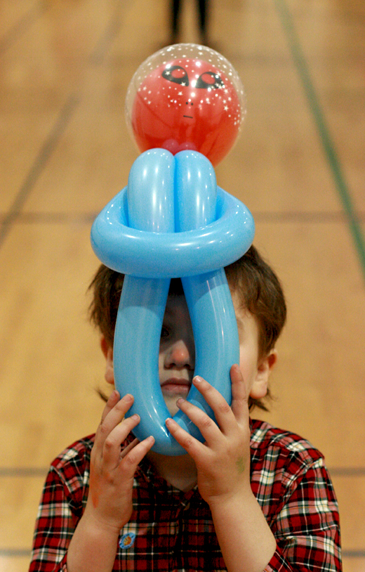 balloon animal alien at carnival at toddler play gym community center - Easter 2013 holidays