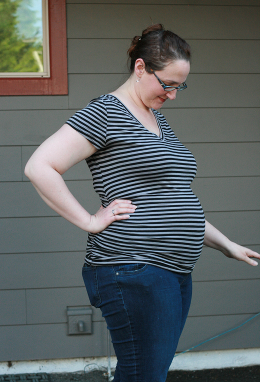 Belly bump — halfway through! == Hobo Mama
