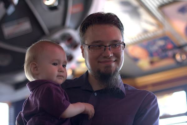 dad and baby at Red Robin in downtown Seattle &#8212; sam alrik a1yo a14mo