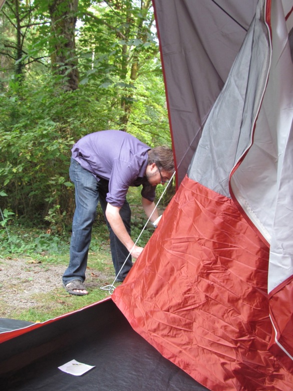 setting up tent in family camping