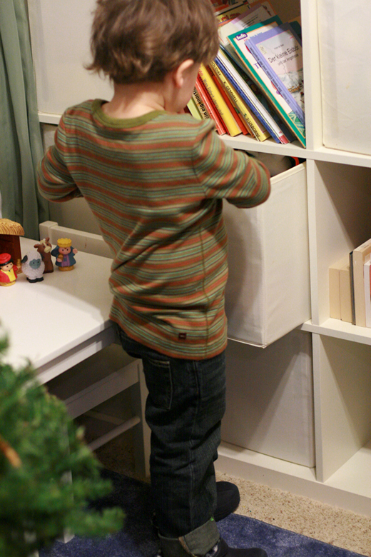 back of Diego striped shirt at bookcase — Tea Collection giveaway