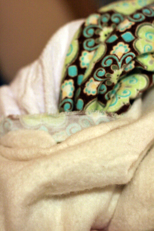 Hobo Mama ~ Sew a cozy throw blanket