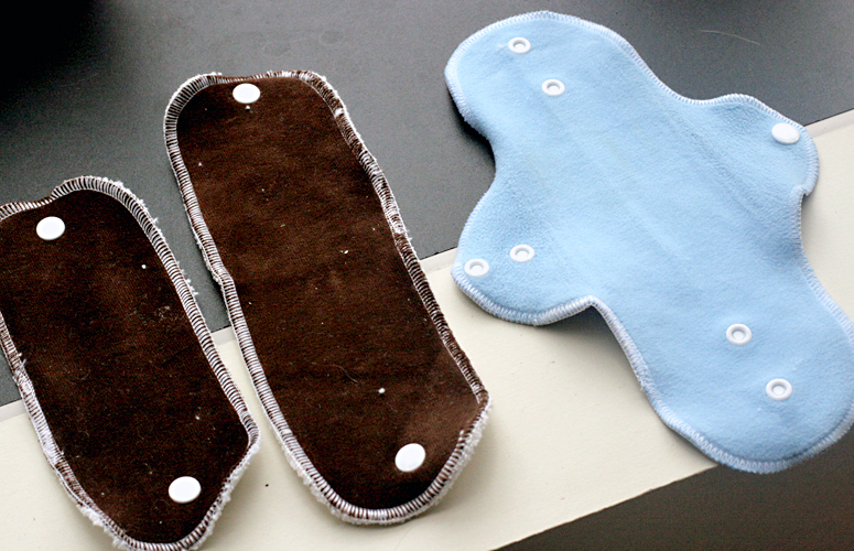 Knickernappies Stackable Menstrual pad set laid out
