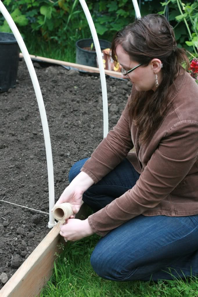 tying twine for square foot gardening planting guide